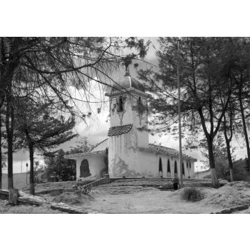Lais Puzzle - Angasmayo, Huancayo. Kapelle im Cerrito de la Libertad, Peru in schwarz weiß - 500, 1.000 & 2.000 Teile