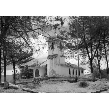 Lais Puzzle - Angasmayo, Huancayo. Kapelle im Cerrito de la Libertad, Peru in schwarz weiß - 1.000 Teile