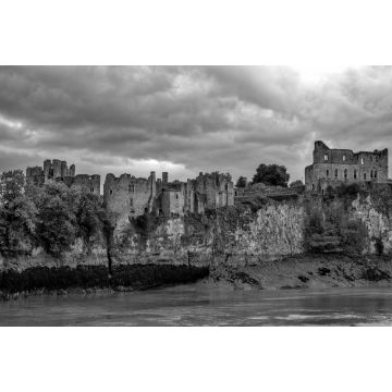 Lais Puzzle - Ruinen der Burg Chepstow in Südwales in schwarz weiß - 2.000 Teile