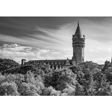 Lais Puzzle - Blick auf das Spuerkees, die staatliche Sparkasse und das Musee de la banque in Luxemburg in schwarz weiß - 500, 1.000 & 2.000 Teile