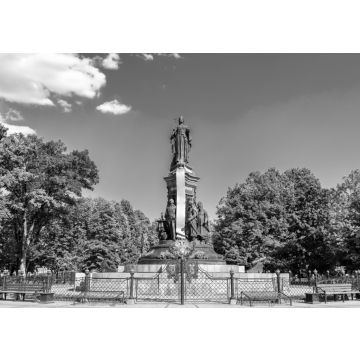 Lais Puzzle - Denkmal von Katharina II. der Großen in Krasnodar, Russland in schwarz weiß - 500, 1.000 & 2.000 Teile