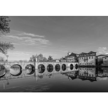 Lais Puzzle - Römische Brücke über den Fluss Tamega in Chaves, Portugal in schwarz weiß - 500, 1.000 & 2.000 Teile