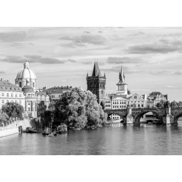 Lais Puzzle - Stadtbild am Flussufer mit Brücke und Altstadt in Prag in schwarz weiß - 1.000 Teile