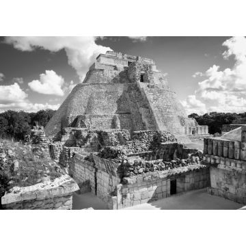 Lais Puzzle - Magier (Piramide del adivino) in der alten Maya-Stadt Uxmal, Mexiko in schwarz weiß - 1.000 Teile