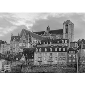 Lais Puzzle - Historisches Stadtzentrum von Le Mans vom Sarthe-Kai aus gesehen, Frankreich in schwarz weiß - 500, 1.000 & 2.000 Teile