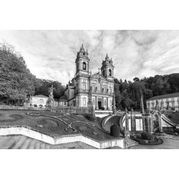 Lais Puzzle - Kloster Bom Jesus do Monte in Braga an einem warmen Abend, Portugal in schwarz weiß - 2.000 Teile