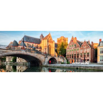 Lais Puzzle - Mittelalterliche Kathedrale und Brücke über einen Kanal in Gent - Gent, Belgien, Panorama - 2.000 Teile