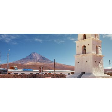 Lais Puzzle - Turm der Kirche von Cariquima, nahe Colchane, in der Tarapaca-Region, in den Ausläufern des Cariquima-Berges, Chile, Panorama - 2.000 Teile