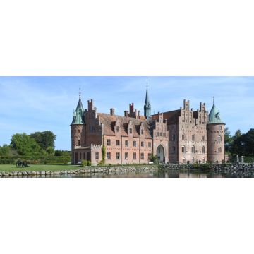 Lais Puzzle - Die Wasserburg Schloss Egeskov auf Fünen in Dänemark, Panorama - 2.000 Teile