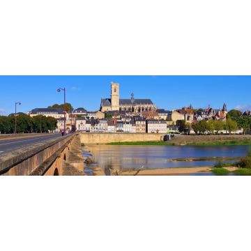 Lais Puzzle - Nevers - Nevers in Burgund, Kathedrale und Fluss Loire, Frankreich, Panorama - 2.000 Teile