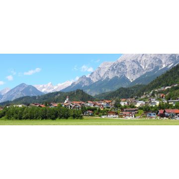 Lais Puzzle - Das Dorf Wattens in der Nähe der Stadt Insbruck, Österreich, Panorama - 2.000 Teile