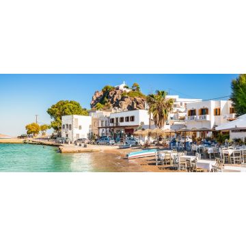 Lais Puzzle - Insel Patmos, Griechenland. Dorf Skala und Hafenansicht mit Strand am Hafen, Panorama - 2.000 Teile