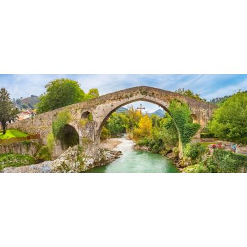 Lais Puzzle - Römische Buckelbrücke auf dem Sella-Fluss in Cangas de Onis, Asturien, Spanien, Panorama - 2.000 Teile