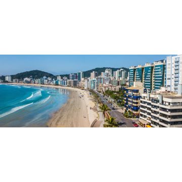 Lais Puzzle - Itapema - SC. Blick auf Itapema Strand und Stadt in Santa Catarina, Brasilien, Panorama - 2.000 Teile