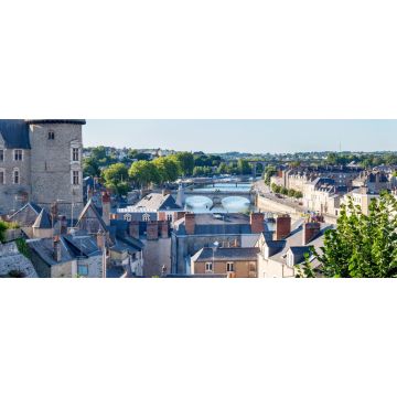 Lais Puzzle - Ufer des Flusses Mayenne, Stadt Laval, Mayenne, Pays de Loire, Frankreich, Panorama - 2.000 Teile