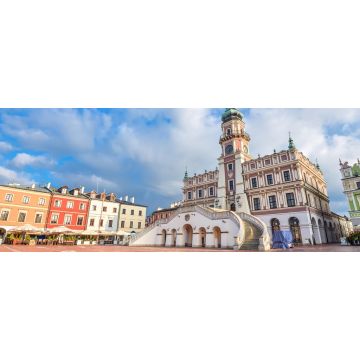 Lais Puzzle - Zamosc, Polen: Altes Rathaus von Zamosc und dramatischer Himmel. Die Stadt Zamosc steht auf der Liste des UNESCO-Weltkulturerbes, Panorama - 2.000 Teile
