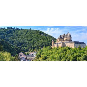Lais Puzzle - Schloss Vianden und ein kleines Tal, Luxemburg, Panorama - 2.000 Teile