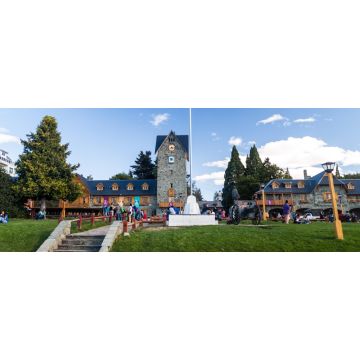 Lais Puzzle - Stadtzentrum auf einem Hauptplatz in Bariloche, Argentinien, Panorama - 2.000 Teile