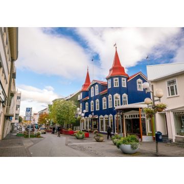 Lais Puzzle - Schöne alte Gebäude in der Innenstadt von Akureyri, Island - 1.000 Teile