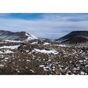 Lais Puzzle - Das Nátthagi-Tal zwischen den Bergen Borgarfell und Langihryggur in der Nähe der Stadt Grindavik im Südwesten Islands - 1.000 Teile