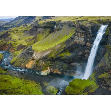 Lais Puzzle - Schlucht mit Granni-Wasserfall. Wasserfall in einer engen Schlucht im Thjorsardalur-Tal in Island - 1.000 Teile