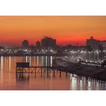 Lais Puzzle - Goldener Sonnenuntergangshimmel über der Stadt Sohag in Ägypten - 1.000 Teile