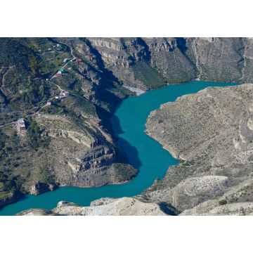Lais Puzzle - Oberhalb des Flussbettes des Sulak-Flusses an einem sonnigen Tag. Republik Dagestan, Russische Föderation - 1.000 Teile