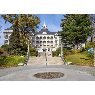 Lais Puzzle - Sanatorium Priessnitz, Kurort Jeseník, Jeseniky-Gebirge, Tschechische Republik - 1.000 Teile