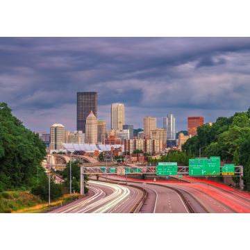 Lais Puzzle - Pittsburgh, Pennsylvania, USA Skyline des Stadtzentrums mit Blick auf Autobahnen - 1.000 Teile