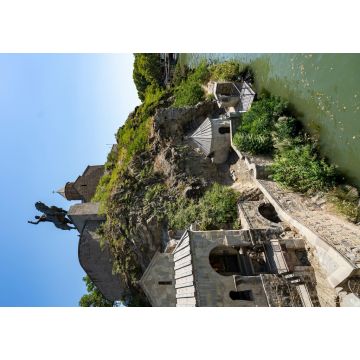 Lais Puzzle - Metechi-Kirche: Das historische Juwel von Tiflis in Georgien - 1.000 Teile