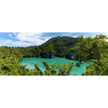 Lais Puzzle - Talay Nai oder Blaue Lagune Smaragdsee schöne Naturlandschaft grünes Meer in der Mitte des Berges bei Koh Mae Ko Insel Aussichtspunkt in Mu Ko Ang Thong Nationalpark, Samui, Surat Thani, Thailand - 2.000 Teile