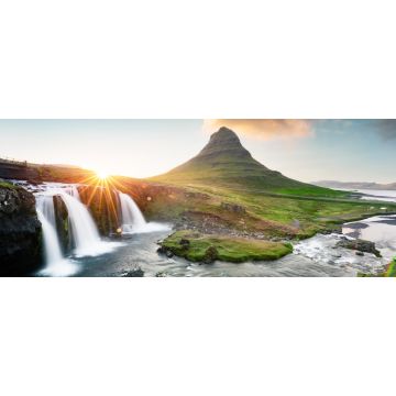 Lais Puzzle - Farbenprächtiger Sonnenaufgang am Wasserfall Kirkjufellsfoss - 2.000 Teile