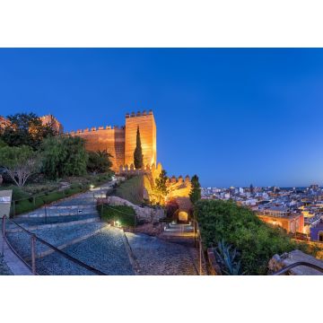 Lais Puzzle - Panoramablick auf die Skyline der Stadt und die Mauern der Festung Alcazaba in Almeria, Andalusien, Spanien - 1.000 Teile