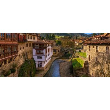 Lais Puzzle - Bergdorf der Potes, Kantabrien - 2.000 Teile