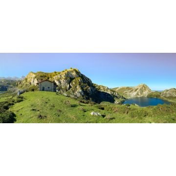 Lais Puzzle - Enol- und Ercina-Seen (Lagos de Covadonga) mit Panoramablick auf Picos de Europa in Asturien, Spanien - 2.000 Teile
