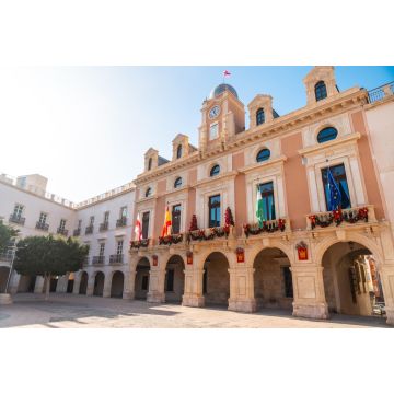 Lais Puzzle - Rathausplatz in der Stadt Almeria, Andalusien. Spanien - 2.000 Teile