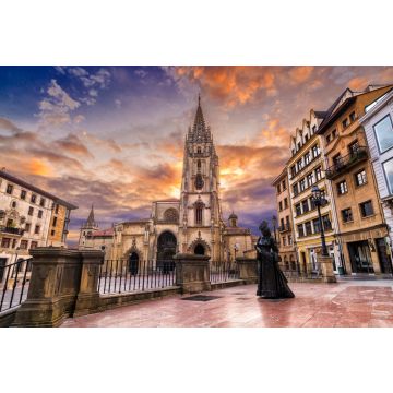 Lais Puzzle - Oviedo, Asturien, antike gotische Kathedrale - 2.000 Teile