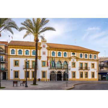 Lais Puzzle - Rathaus am Ort der Verfassung in der Stadt Dos Hermanas bei Sevilla in Spanien - 2.000 Teile