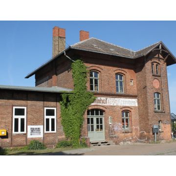 Lais Puzzle - Am Bahnhof Kremmen - 1.000 Teile