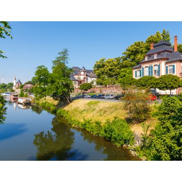 Lais Puzzle - Frankfurt-Höchst. Nidda kurz vor der Mündung in den Main. Links die Worthspitze, rechts der Bolongaropalast. 14.06.2017. - 1.000 Teile