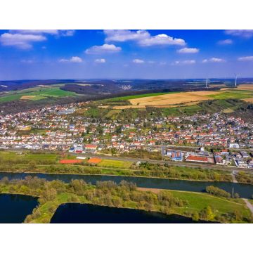 Lais Puzzle - Stadt Schonungen in Bayern aus der Luft - 1.000 Teile