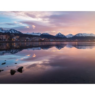 Lais Puzzle - Überblick über die Stadt Ushuaia in Argentinien bei Sonnenaufgang. - 1.000 Teile
