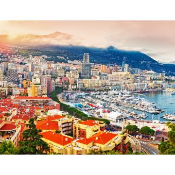 Lais Puzzle - Fürstentum Monaco. Malerischer Panoramablick auf Monaco bei Sonnenuntergang. Blick auf Wohngebäude, Casino, Hafen mit Luxusyachten. Monaco ist ein beliebtes Reiseziel für Glücksspiel - 1.000 Teile