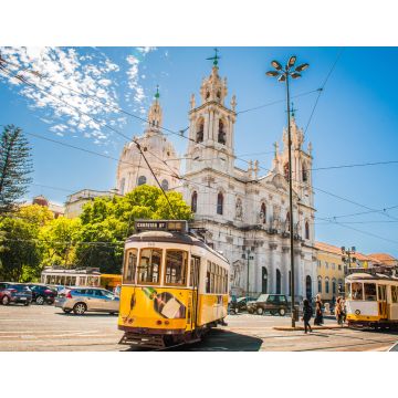 Lais Puzzle - Gelbe Straßenbahn 28 auf den Straßen von Lissabon, Portugal - 1.000 Teile