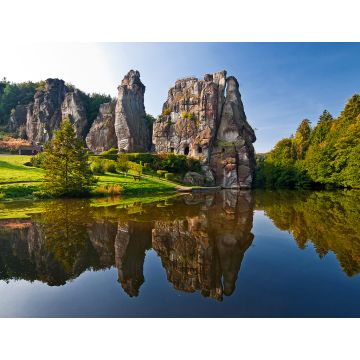 Lais Puzzle - Blick auf die Externsteine mit See vor dem Teutoburger Wald, Deutschland. - 1.000 Teile