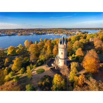 Lais Puzzle - Ansicht des Flatow-Turmparks Babelsberg mit Glienicker Brücke in Potsdam, Deutschland - 1.000 Teile