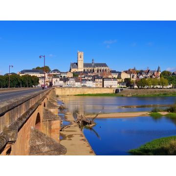 Lais Puzzle - Nevers - Nevers in Burgund, Kathedrale und Fluss Loire, Frankreich - 1.000 Teile