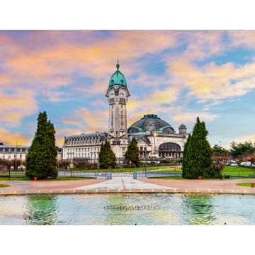 Lais Puzzle - Limoges Bahnhof unter einem schönen Himmel, in der Haute-Vienne, in Nouvelle-Aquitaine, Frankreich - 1.000 Teile