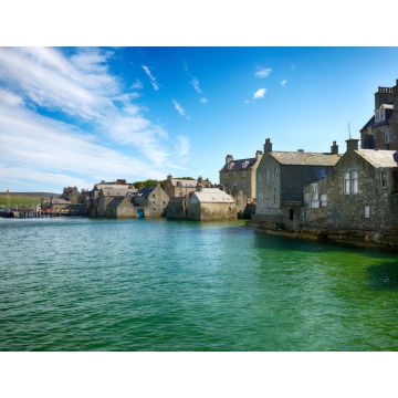 Lais Puzzle - Die Küste von Lerwick an einem schönen sonnigen Tag - 1.000 Teile