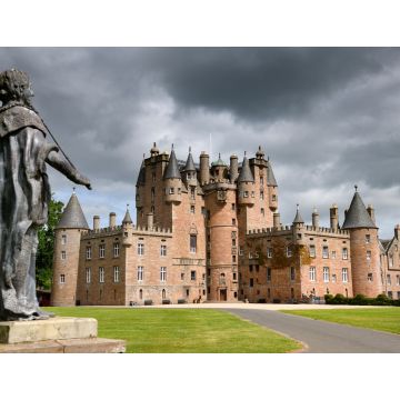 Lais Puzzle - Vorderer Rasen von Glamis Castle, dem Elternhaus der Königinmutter, mit einer Bleistatue von König James I. von England und König James VI. von Schottland - 1.000 Teile